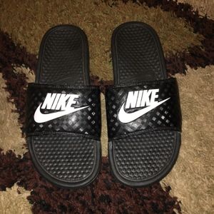 Nike slides